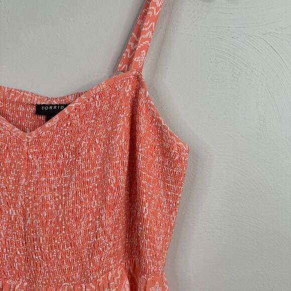 Torrid Diamond Challis Peach & White Skater Dress - Picture 4 of 10